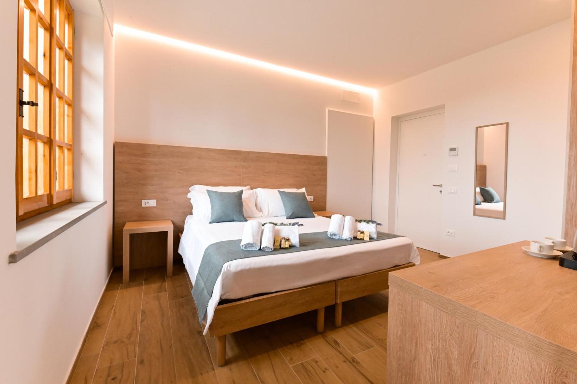 Villa Lucilla - B&B Rooms And Pool 波滕扎皮切纳 外观 照片