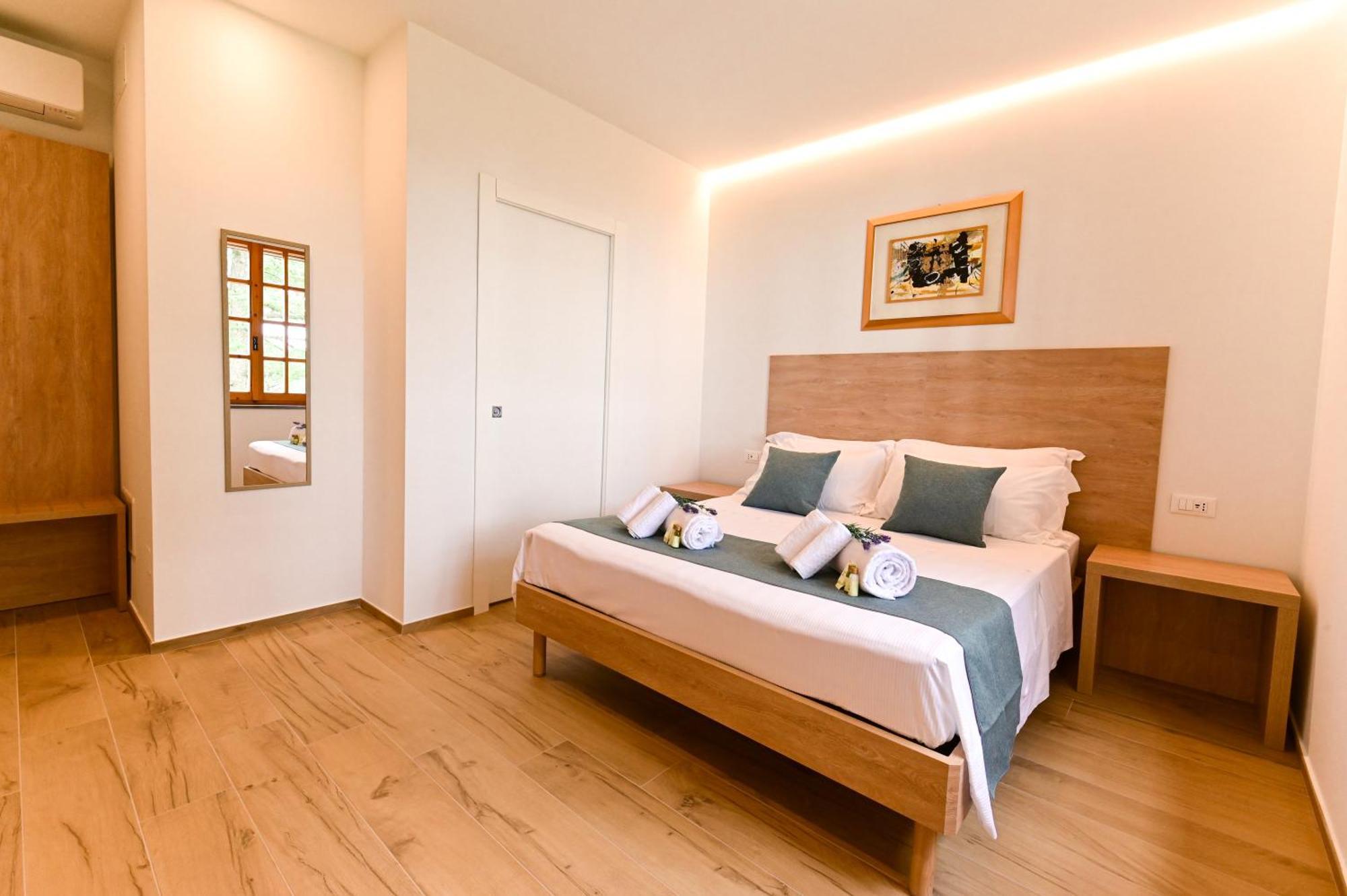 Villa Lucilla - B&B Rooms And Pool 波滕扎皮切纳 外观 照片