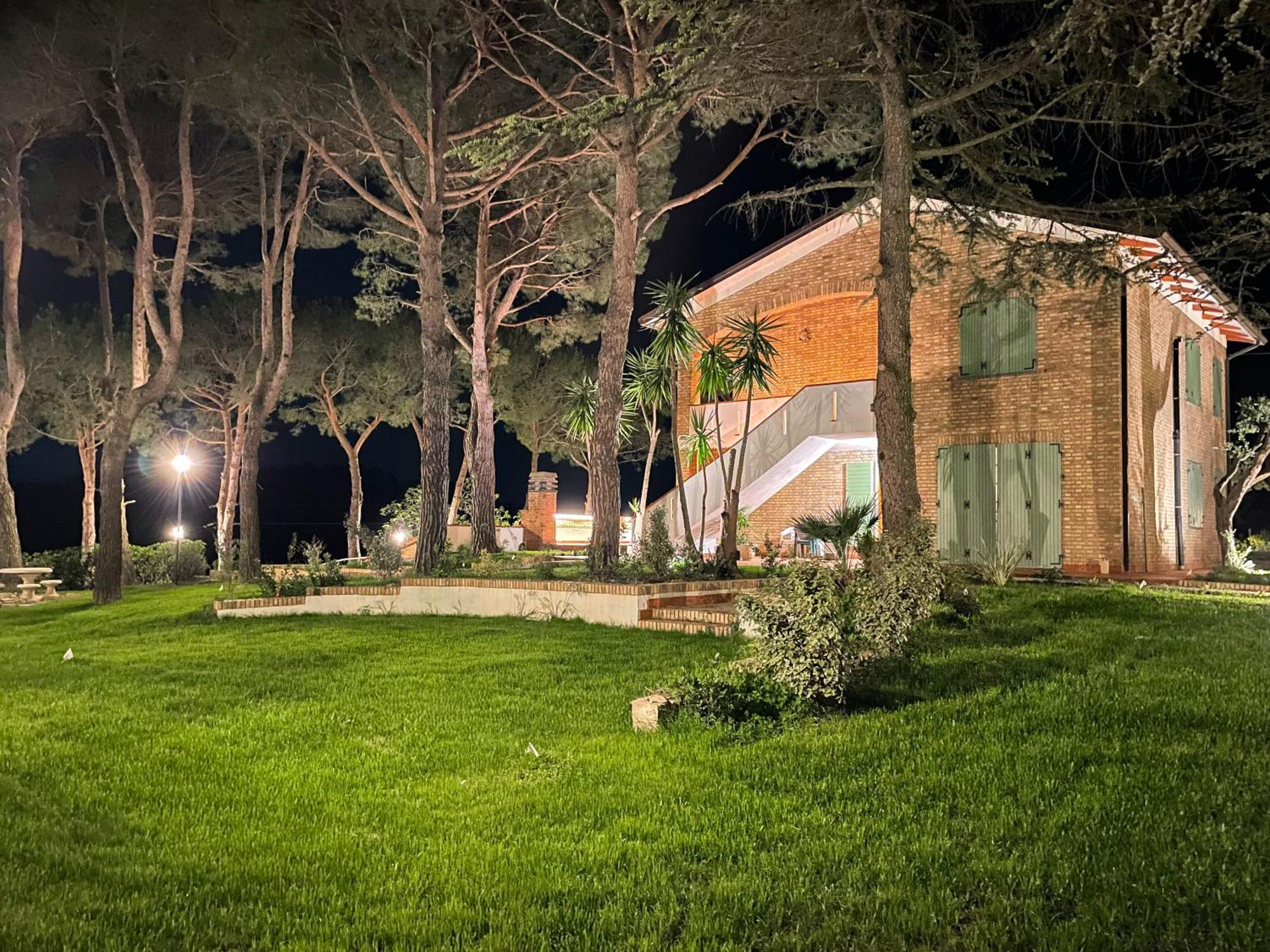 Villa Lucilla - B&B Rooms And Pool 波滕扎皮切纳 外观 照片